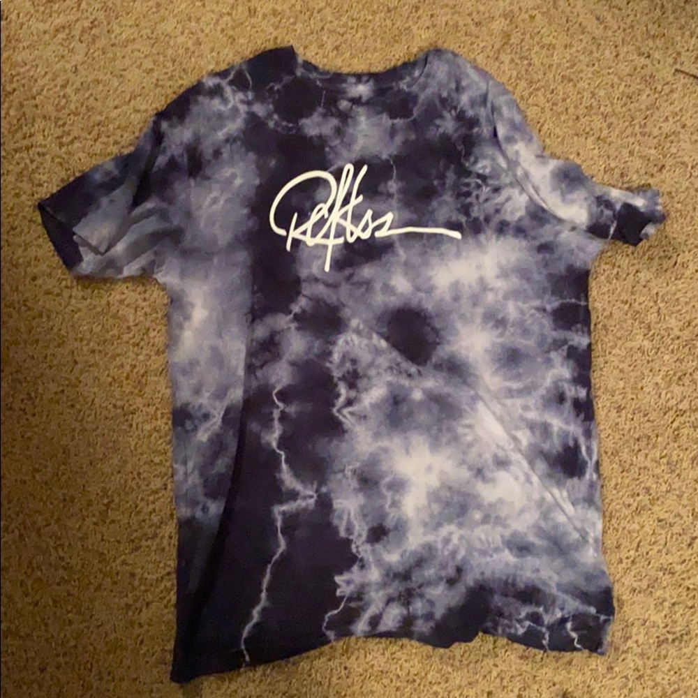 XL Black and white young & reckless t shirt